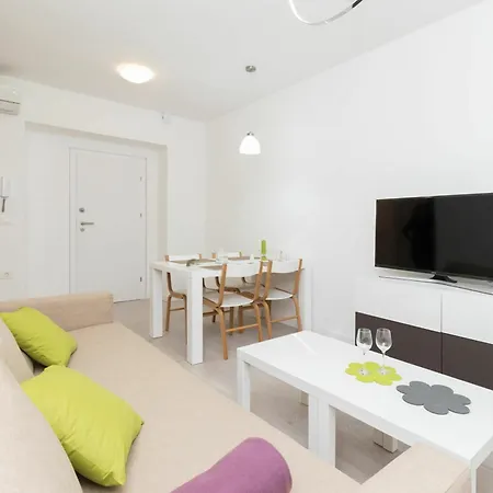 With 2 Bedrooms In Zadar, With Wonderful View, Balcony Zadar